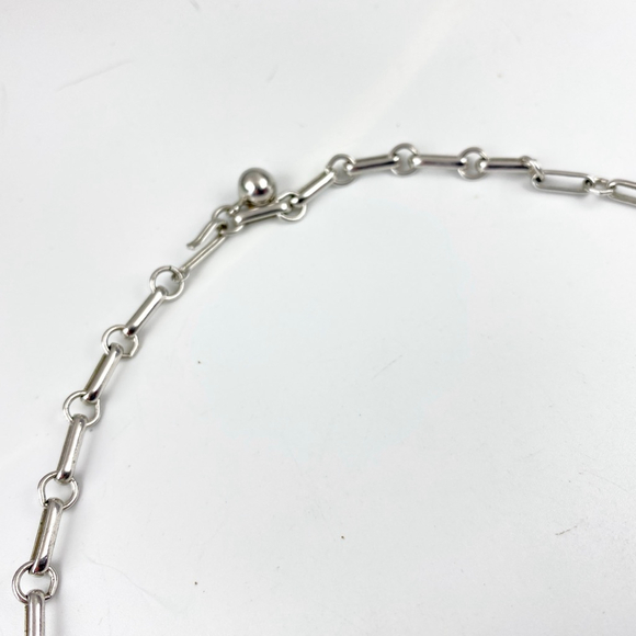 Retro Vintage Signed Coro Pegusus Blue Thermoset and Silver Statement Necklace. - Picture 5 of 8